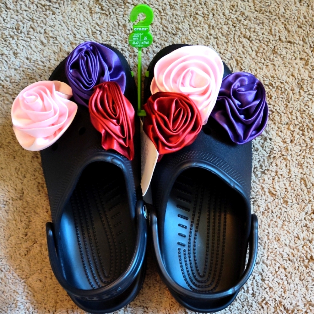 CROCS Black, With Roses On Top